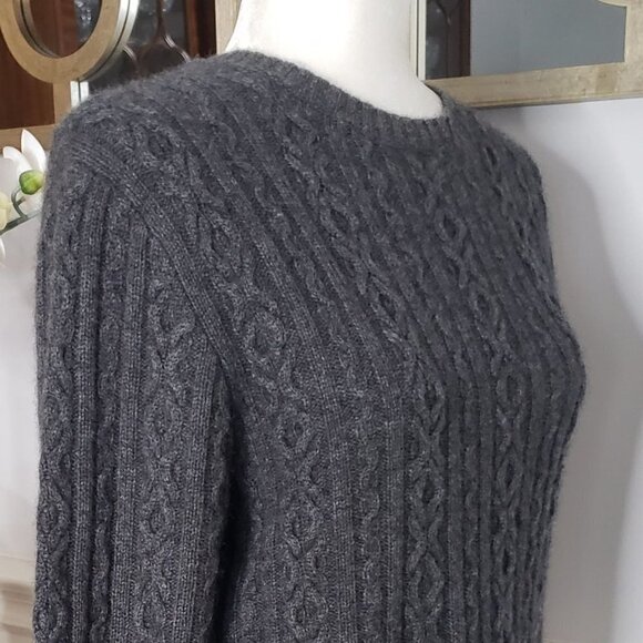 Wendy B. Sweaters - Wendy B. Charcoal Gray Soft Cashmere Cableknit Long Sleeve Crewneck Sweater M